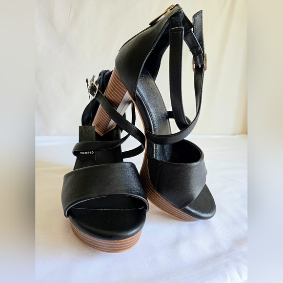 NWT Torrid Crisscross Strap Platform Heels -SAME DAY SHIP - ORDER BY 4PM PST - Picture 12 of 16